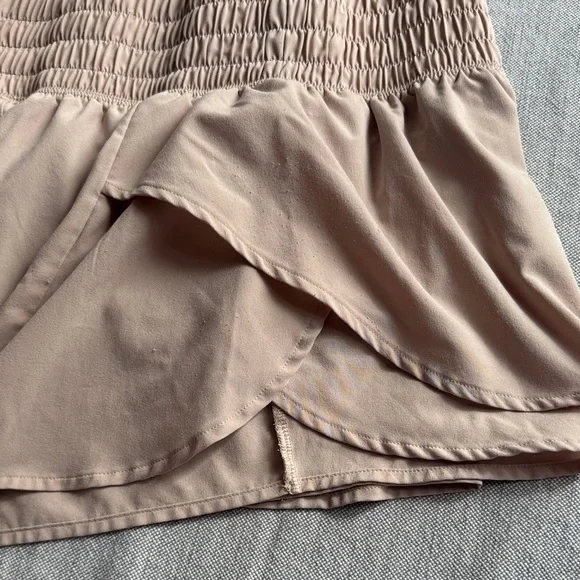 Women's Calia Tan Athletic Shorts with Smocked Waistband - Picture 3 of 3